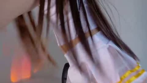 Snapshot of raven_li01 chatting on 06-22-26, 05:15 Isaindepent model online show from 06-22-26, 05:15