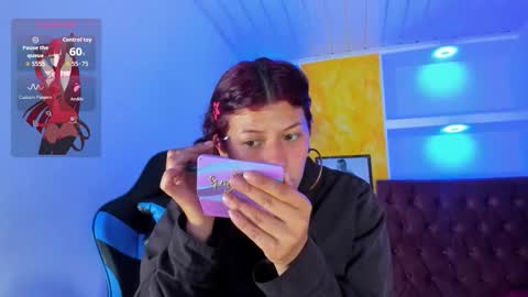 Snapshot of raven_rouge chatting on 11-23-25, 05:07 gata online show from 11-23-25, 05:07