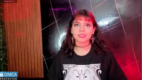 raven_rox_ online show from 11-18-25, 03:01