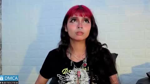 Snapshot of raven_rox_ chatting on 01-12-26, 02:39 raven_rox_ online show from 01-12-26, 02:39