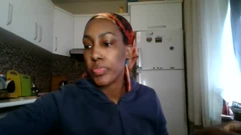 Snapshot of ravenbby chatting on 04-25-26, 10:51 ravenbby online show from 04-25-26, 10:51