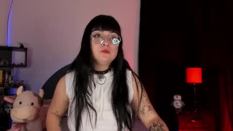 Snapshot of ravendark_666 chatting on 02-23-26, 03:15 Raven online show from 02-23-26, 03:15