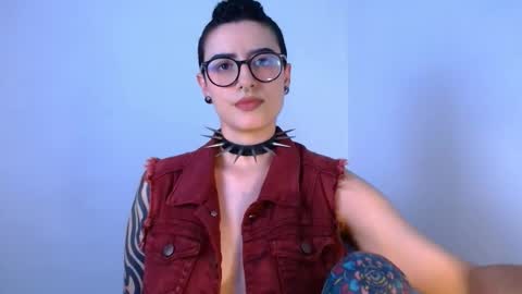 Snapshot of ravendarkness_ chatting on 05-07-26, 12:38 ravendarkness_ online show from 05-07-26, 12:38