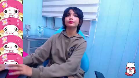 Snapshot of ravenn_20 chatting on 01-21-25, 05:30 RavenN online show from 01-21-25, 05:30