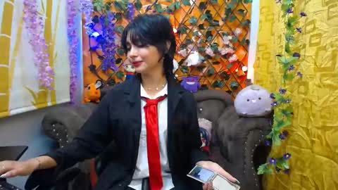 Snapshot of ravenn_20 chatting on 01-23-25, 11:26 RavenN online show from 01-23-25, 11:26