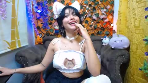 Snapshot of ravenn_20 chatting on 02-07-25, 02:58 RavenN online show from 02-07-25, 02:58