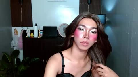 Snapshot of ravennax chatting on 02-11-25, 01:31 ravennaxx online show from 02-11-25, 01:31