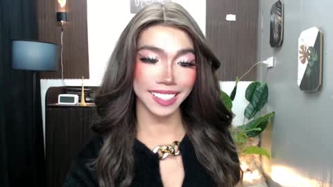 Snapshot of ravennax chatting on 02-21-25, 12:06 ravennaxx online show from 02-21-25, 12:06