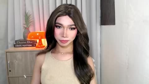 Snapshot of ravennax chatting on 10-27-25, 06:01 ravennaxx online show from 10-27-25, 06:01