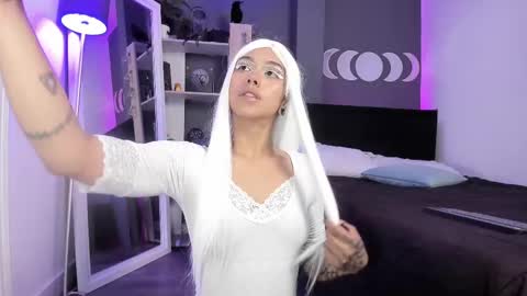 Raven Witch online show from 02-10-25, 09:36