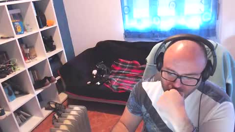 ravingr3d3 online show from 02-25-25, 12:13