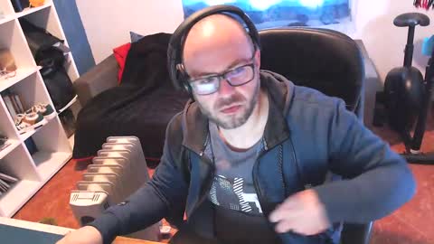 ravingr3d3 online show from 03-04-25, 08:57