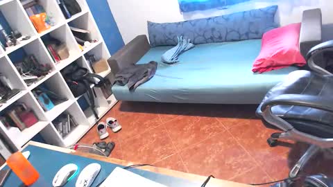 ravingr3d3 online show from 09-12-25, 09:42