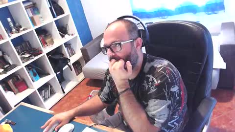 ravingr3d3 online show from 10-03-25, 11:07