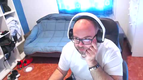 ravingr3d3 online show from 05-14-26, 08:21