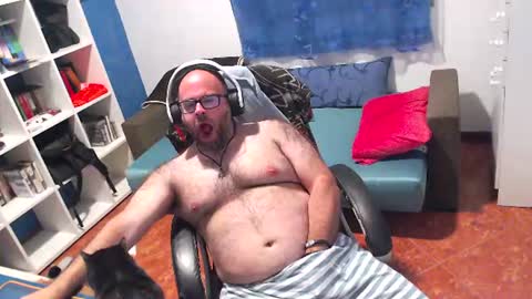 Snapshot of ravingr3d3 chatting on 06-11-26, 10:08 ravingr3d3 online show from 06-11-26, 10:08