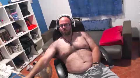 Snapshot of ravingr3d3 chatting on 06-28-26, 12:27 ravingr3d3 online show from 06-28-26, 12:27