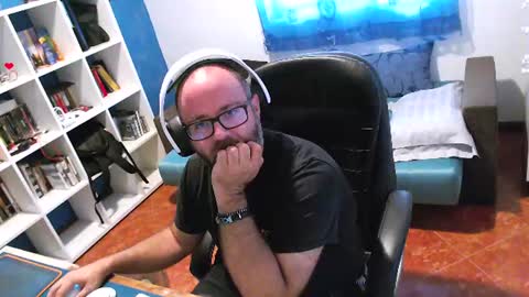 Snapshot of ravingr3d3 chatting on 07-14-26, 10:43 ravingr3d3 online show from 07-14-26, 10:43