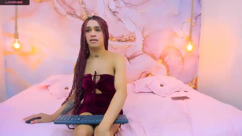 Snapshot of ravingxxmads chatting on 01-14-25, 08:59 kata online show from 01-14-25, 08:59