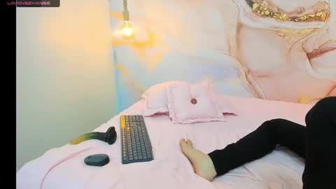 Snapshot of ravingxxmads chatting on 01-16-25, 08:36 kata online show from 01-16-25, 08:36