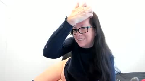 Snapshot of ravishthispeachgoddess chatting on 02-24-26, 01:20 Ravishing Peach Goddess online show from 02-24-26, 01:20