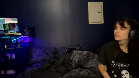 Snapshot of ravyn_nyx chatting on 10-21-25, 02:45 Ravyn and Nyx online show from 10-21-25, 02:45