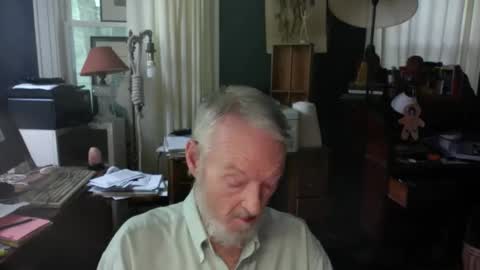 Snapshot of ray1776ray chatting on 06-08-26, 03:56 ray1776ray online show from 06-08-26, 03:56
