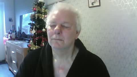 Snapshot of ray47 chatting on 12-28-24, 09:31 ray47 online show from 12-28-24, 09:31