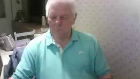 Snapshot of ray47 chatting on 09-22-25, 09:50 ray47 online show from 09-22-25, 09:50