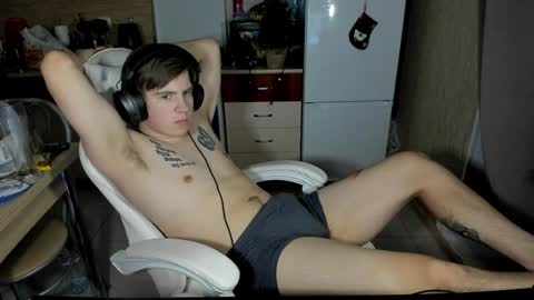 Snapshot of ray_hill chatting on 12-21-24, 11:45 Ray online show from 12-21-24, 11:45