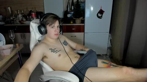 Snapshot of ray_hill chatting on 01-01-25, 09:20 Ray online show from 01-01-25, 09:20