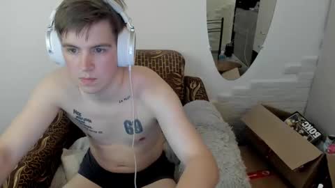 Snapshot of ray_hill chatting on 11-14-25, 09:24 Ray online show from 11-14-25, 09:24