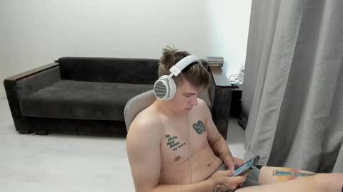 Snapshot of ray_hill chatting on 05-30-26, 06:32 Ray online show from 05-30-26, 06:32