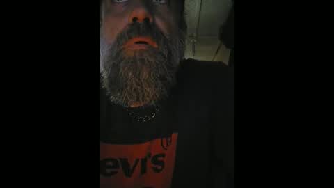 Snapshot of raybob252000 chatting on 10-16-25, 11:17 raybob252000 online show from 10-16-25, 11:17