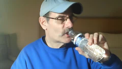 Snapshot of raylene4u2 chatting on 12-05-24, 09:17 Ray online show from 12-05-24, 09:17