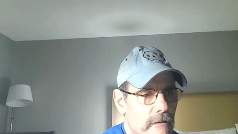 Snapshot of raylene4u2 chatting on 12-06-24, 02:02 Ray online show from 12-06-24, 02:02