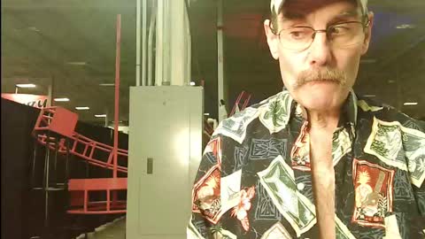 Snapshot of raylene4u2 chatting on 12-06-24, 10:41 Ray online show from 12-06-24, 10:41