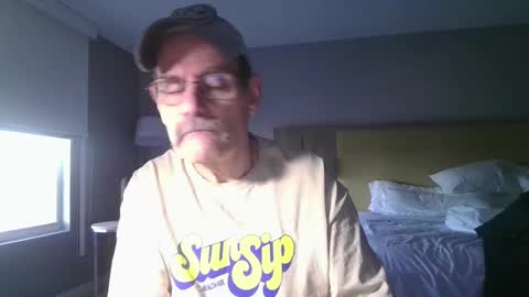 Snapshot of raylene4u2 chatting on 12-08-24, 01:25 Ray online show from 12-08-24, 01:25