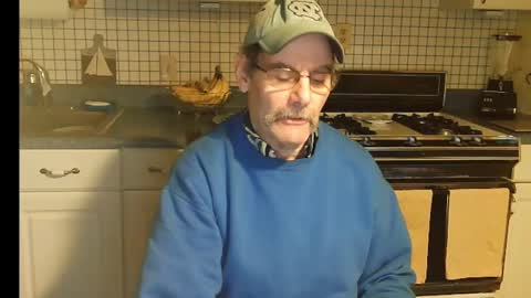 Snapshot of raylene4u2 chatting on 01-20-25, 10:40 Ray online show from 01-20-25, 10:40