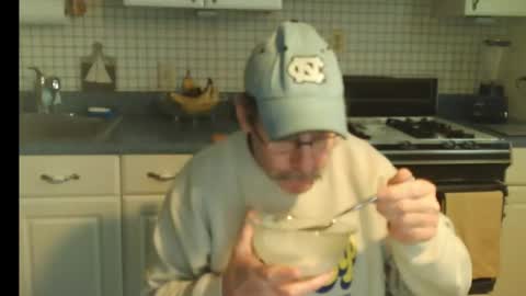 Snapshot of raylene4u2 chatting on 01-26-25, 02:19 Ray online show from 01-26-25, 02:19