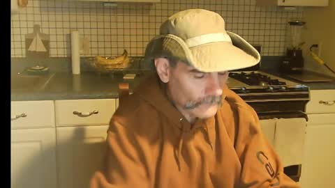 Ray online show from 11-19-25, 10:04