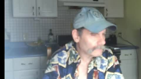 Snapshot of raylene4u2 chatting on 06-09-26, 07:20 Ray online show from 06-09-26, 07:20