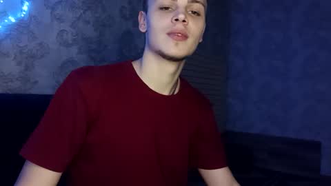 Snapshot of raymartino chatting on 02-08-25, 09:04 RayMartino online show from 02-08-25, 09:04