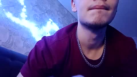 Snapshot of raymartino chatting on 02-11-25, 02:46 RayMartino online show from 02-11-25, 02:46