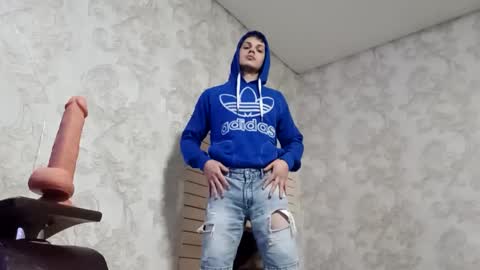 Snapshot of raymartino chatting on 02-21-25, 02:59 RayMartino online show from 02-21-25, 02:59