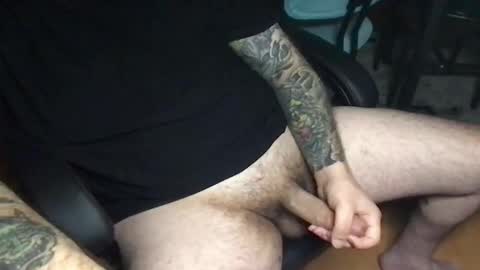 Snapshot of rayromano92 chatting on 10-05-25, 05:39 Ray online show from 10-05-25, 05:39