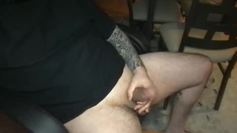 Snapshot of rayromano92 chatting on 01-11-26, 03:33 Ray online show from 01-11-26, 03:33