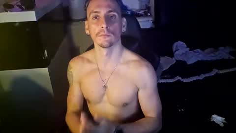 Snapshot of rayzel31 chatting on 01-07-26, 12:02 Rayzel online show from 01-07-26, 12:02