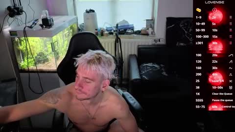 Rayzel online show from 03-25-26, 05:41