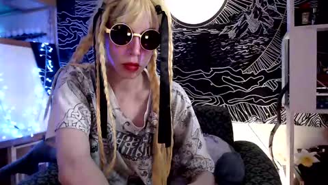  Yrriel Strife Candy-Demon Caveboy mr. Cringe   online show from 02-24-25, 08:27